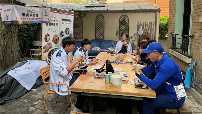 膳食公寓顧選手「台灣胃」　卓榮泰曝菜單