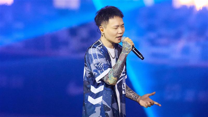 蕭秉治首豋大巨蛋開唱　無預警曝超大喜訊