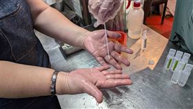 內湖涼麵店釀4人吐瀉送醫，衛生局衝現場揪3缺失。（圖／北市衛生局提供）