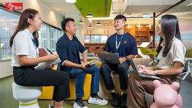 早上9點開會，X世代8點半集合以社畜為傲...10大行業人資長看職場差異：Z世代不賣肝、不忠誠、不聽話
（圖／今周刊陳睿緯攝影）