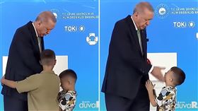 影／男童望獻吻…遭土耳其總統「當眾呼巴掌」　全場怒：並非第一次（圖／翻攝自YouTube-Gazete Duvar頻道）