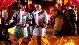 ▲甄嬛產後說的話，讓在場眾人捏了一把冷汗。（圖／翻攝自後宮甄嬛傳微博）