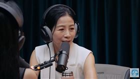 方文琳對昔日戀情侃侃而談。（圖／翻攝自百靈果News YouTube）