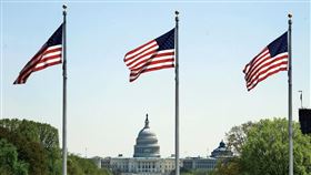 王宏智透露，若第4季台灣出口指標轉弱，他會棄股抱債，重押美債20年ETF。