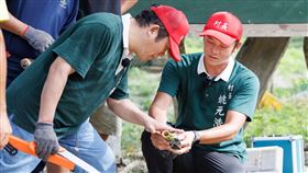 姚元浩發生濺血意外，（左）為卜學亮。（圖／好看娛樂提供）