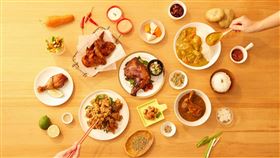 香鷄城全新系列冷凍宅配美食強勢登場，烤雞腿、咖哩飯、水牛城辣雞翅等經典美味讓香鷄城粉絲重溫最初的美味。（圖／品牌業者提供）