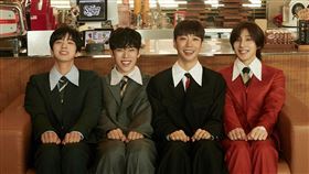 鄭大賢（左起）、劉永才、方容國、文鐘業睽違6年，將於9月齊聚台北開唱。（SHOW Office提供）