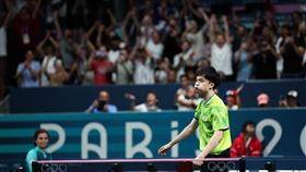 巴黎奧運桌球男單　林昀儒止步8強2024巴黎奧運桌球男子單打賽程持續進行，台灣「小林同學」林昀儒（圖）當地時間1日下午迎戰地主好手李布隆（Felix Lebrun），雙方鏖戰至第7局，最終林昀儒以3比4吞敗、止步8強。中央社記者吳家昇巴黎攝  113年8月1日