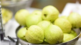 除降低體重！吃削皮芭樂好處多　醫曝結果