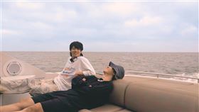 BTS防彈少年團成員Jimin和Jung Kook主演的旅行實境秀《Are You Sure?!》也將上線。圖/Disney+提供