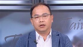 王義川獻策，呼籲柯媽媽、陳佩琪及蔡壁如這三個「母姐會」重要成員要站出來出擊了。