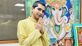 「印度神童」阿南德與田定豐聚會。（圖／唱戲世界娛樂提供）