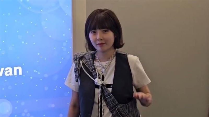 泫雅才傳帶球嫁！首度現身台灣明登大巨蛋
