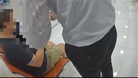 外籍男子險成冤大頭。（圖／警方提供）