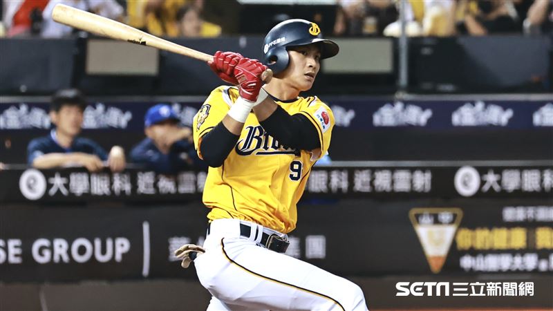 中信兄弟中外野手岳政華。（圖／記者劉彥池攝影）