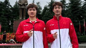 梁偉鏗、王昶。（圖／翻攝自梁偉鏗微博）