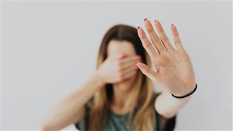 真的摸下去還性侵！法官一過程判無罪