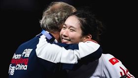 香港「擊劍女神」江旻憓巴黎奧運奪金，宣布退休。（圖／翻攝江旻憓IG）