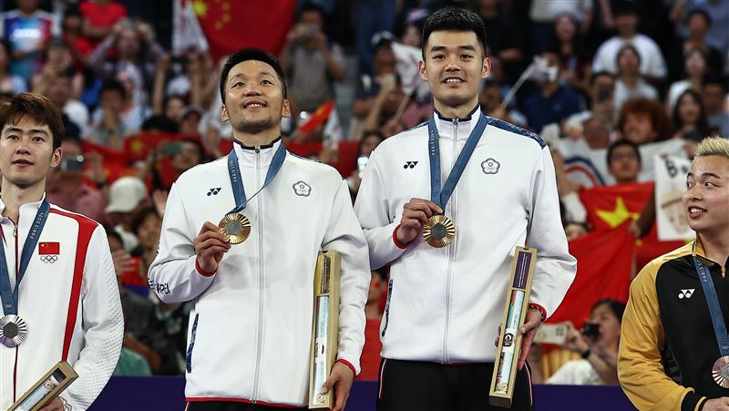 麟洋金牌連霸　中國連續2屆聽《國旗歌》