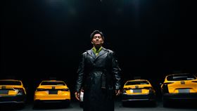 Joeman主持靈幻節目（圖／東森提供）