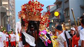 ▲大二少爺查夜暗訪。（圖／翻攝自新竹都城隍廟官網）