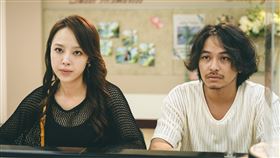 楊銘威、勇兔恢單趴大戰6小時。（圖／公視提供）