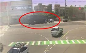 苗栗,聯結車,闖紅燈,拒檢,逆向,重罰（圖／翻攝畫面）