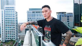 王陽明《角頭－大橋頭》專訪。（圖／曼尼娛樂提供）