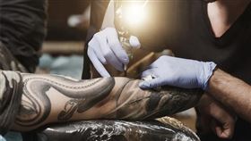 刺青等同於把「致癌物」打進體內？ 研究：「惡性淋巴瘤」風險恐增21%