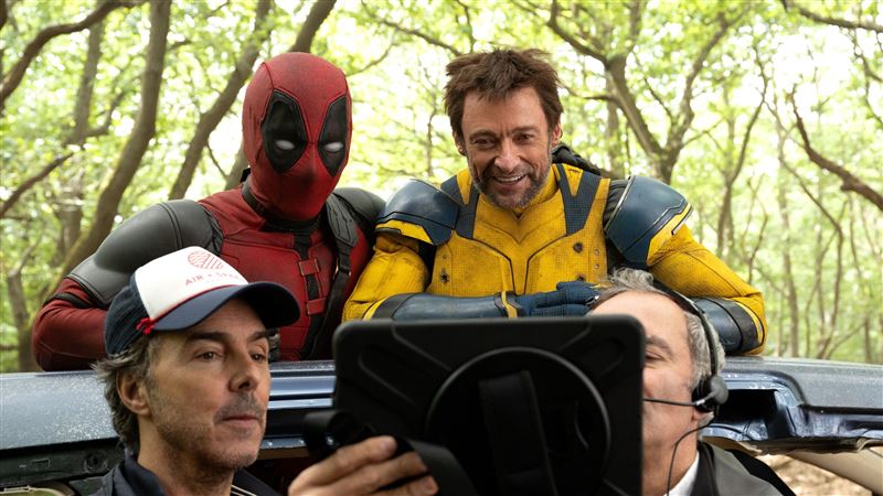 《死侍與金鋼狼》衝2億!金鋼狼出賣色相