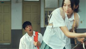 《夏日的檸檬草》婁峻碩（左）暗戀李沐。（圖／百薇國際娛樂提供）