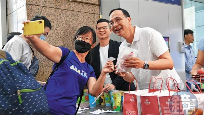 遭控耍官威辱罵外交官！凌濤回應了