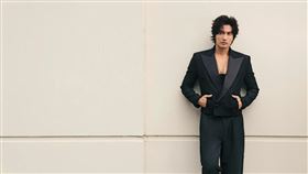 言承旭今年因受傷被迫休養半年，戲約也因此婉拒。（翻攝自言承旭工作室微博）