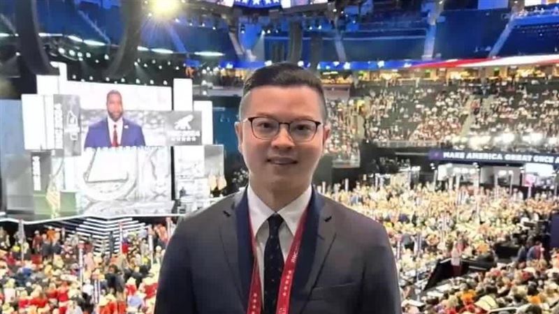 把外交官當小弟？凌濤被爆貴賓室荒唐行徑