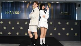 黃豪平跟木木搭檔主持金鐘獎節目類星光大道。（圖／三立提供）