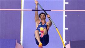 法國、21歲的撐竿跳選手阿米拉蒂（Anthony Ammirati）