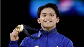 菲律賓男子體操選手卡洛斯于羅（Carlos Yulo）