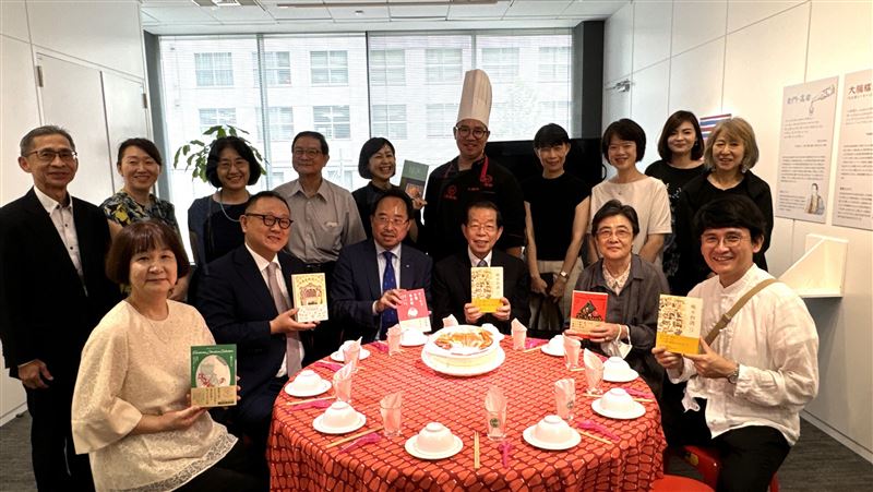 謝長廷駐日任內最後公務　出席台灣文學展