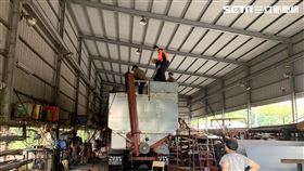 台南,關廟,飼料車,工人