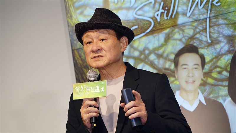 陳慕義經常關心時事，期盼台灣能成為更好的國家。（圖／記者趙于瑩攝影）