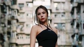 蕾菈在社群分享面對台股大跌她卻沒損失的關鍵原因。（圖／翻攝自臉書）