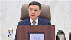 卓榮泰主持上任後首場「中央道路交通安全會報」。（圖／行政院提供）