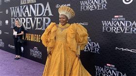 康妮丘梅（Connie Chiume）IG