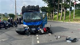 新莊,新北,環漢路,貨車,機車,骨折,