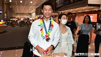 唐嘉鴻摘金牌告白愛妻　直言她是隱形教練