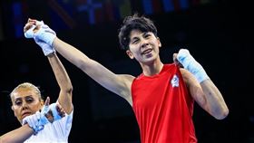 縮了？林郁婷對手比「雙X」遭萬網譙爆　悄關留言、鎖帳號被抓包。（圖／翻攝自IG）