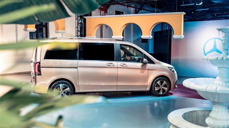 賓士新世代V-Class　三款車型抵台