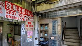 與女友合租2年「房東沒來過」察覺不對勁　得知真相網羨慕：不怕漲房租