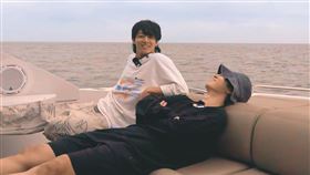 BTS，Jimin、Jung Kook（柾國）《Are You Sure ?!》。（圖／Disney+提供）