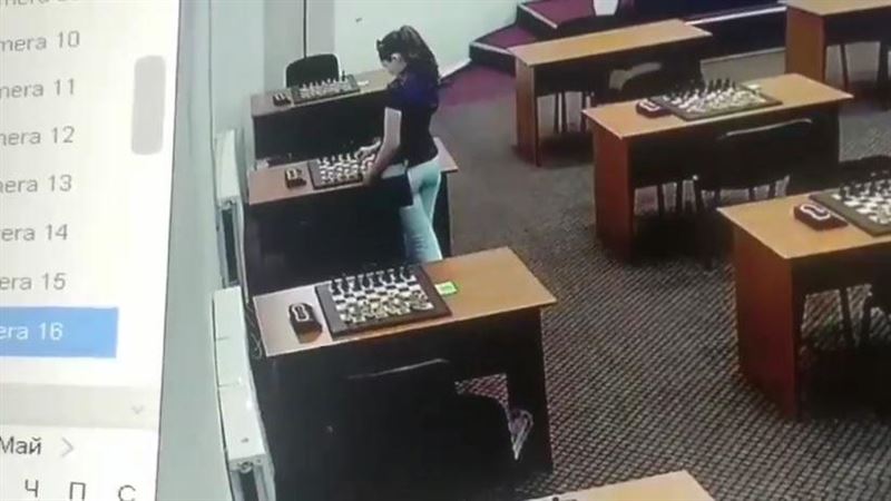 水銀塗棋盤害宿敵中毒　女西洋棋手惡行曝